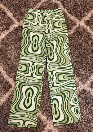 Green Flare Pants Size M thumbnail 1