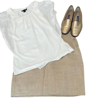 Calvin Klein size 6 tan linen button side straight mini skirt EUC thumbnail 1