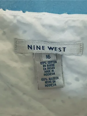 Nine West White Eyelet Camisole with Adjustable Straps Size 16. Boho cottagecore thumbnail 5