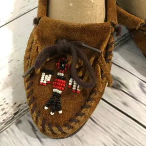 Minnetonka Moccasins Thunderbird Boat Moc Brown beaded size 8.5 thumbnail 7