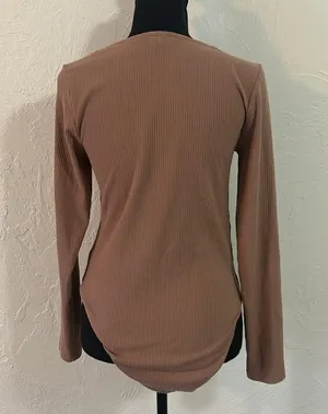 Old Navy Tan / Light Brown Lined Ribbed Adjustable Long Sleeve U Neck Bodysuit thumbnail 5
