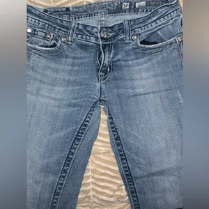 EUC Miss Me Boot Cut Jeans with Cross Embellishment size 30 x 30 thumbnail 4