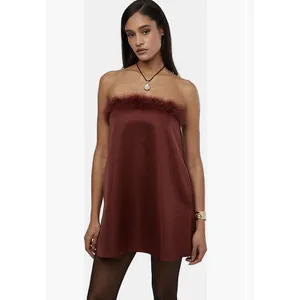 we wore what faux‎ fur strapless satin dress Size 6 thumbnail 2