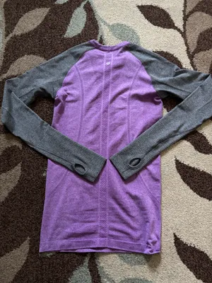 Lululemon Swiftly Long Sleeve Tech thumbnail 3