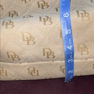Vintage Dooney & Bourke Cream Monogram Large Hobo Shoulder Bag thumbnail 16