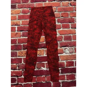 Lululemon legging size 4 thumbnail 2