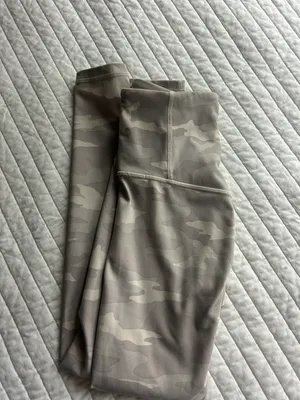 Athleta White Camo Leggings thumbnail 2