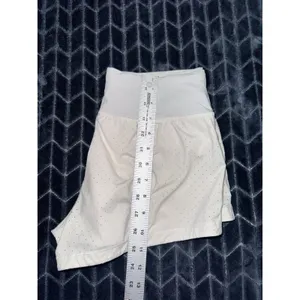 LULULEMON Women's Speed Up Shorts White stretch Size 4 thumbnail 9