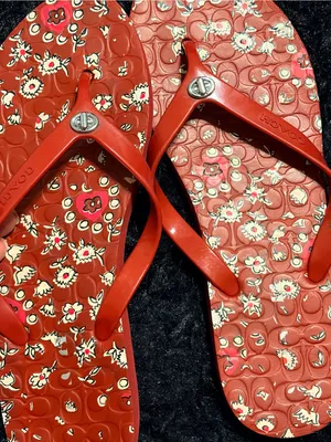 Coach Red Floral Flip Flop Sandals thumbnail 5