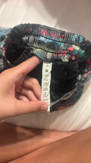 Lululemon Shorts thumbnail 3