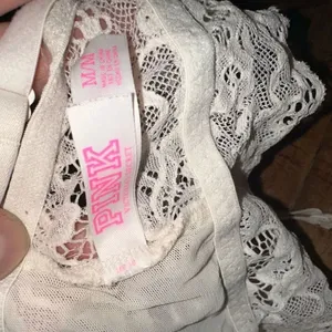 Victoria’s Secret M cream lace wireless sexy bralette thumbnail 3