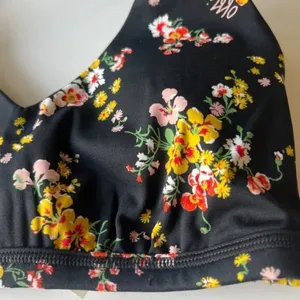 Aerie NWT Offline Goals Plunge Floral Sports Bra Black Size Medium M NEW thumbnail 4