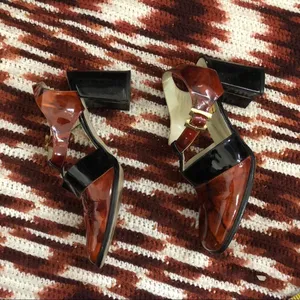 RARE 80s 90s Vintage Marble Maryjane T-strap Block Heels Pumps Chunky Whimsygoth Preppy Academia Brown Black Round Toe Patent Leather Measurements in pics thumbnail 5