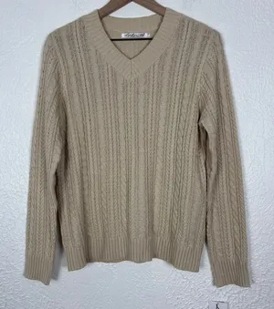 Lulu B Beige Cable Knit V-Neck Sweater Minimalist Classic Size Large NWT thumbnail 1
