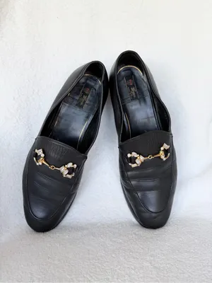 Gucci Black Leather Women's Loafers with Gold Horsebit Size 8.5 thumbnail 2