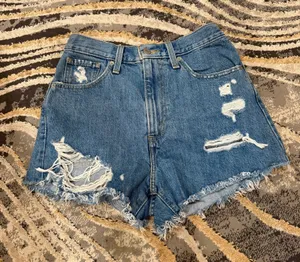 Levi’s Mom Shorts thumbnail 1