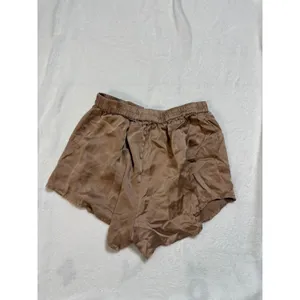 Lunya Womens XS Washable Silk Shorts Champagne 100% Silk Lounge Pajama thumbnail 2
