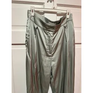 Abercrombie and Fitch Satin Tailored Wide Leg Pant Sage Size 33 Long thumbnail 5