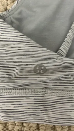 Lululemon Sports Bra thumbnail 3