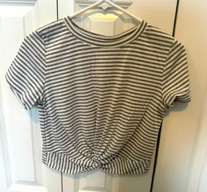 Women's light grey & white striped cropped tee Size L thumbnail 1