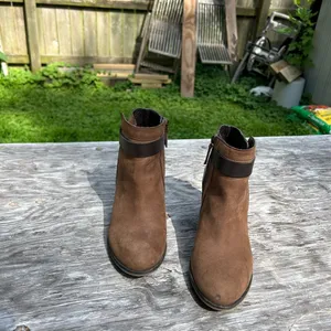 [Franco Sarto] Brown Leather‎ Side Zip Heeled Ankle Boots size 7.5 thumbnail 3