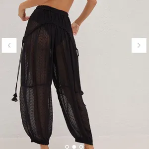 Anthropologie Breezy Sheer Balloon-Leg Pants BLK Motif L NWT IN PACKAGE thumbnail 3