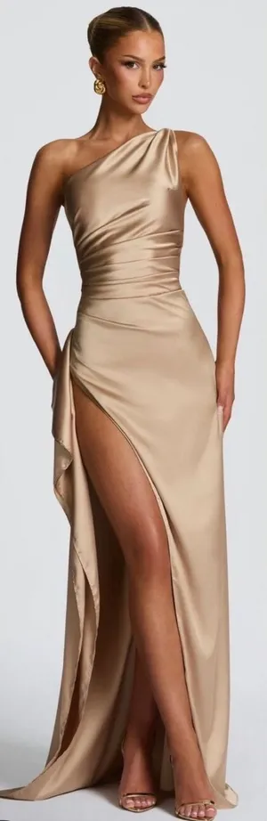 Babyboo NEW Ariel Maxi Dress Gown Champagne Size Small thumbnail 1
