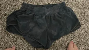 Hotty Hot Short 2.5” thumbnail 1