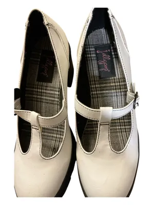 Jellypop Jam White T-Strap Mary Jane Chunky Lug Sole Heels Size 8M NWOBn NB thumbnail 4
