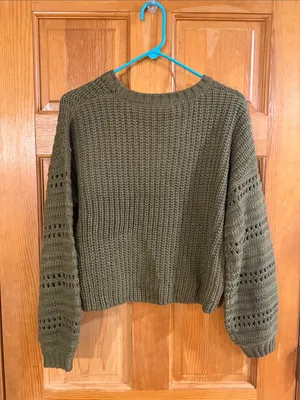 Moon & Madison women’s sweater size small . thumbnail 8