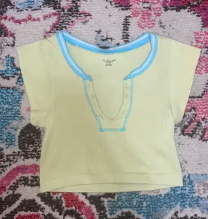 Urban Outfitters Top thumbnail 1