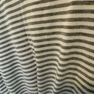 Women's light grey & white striped cropped tee Size L thumbnail 3