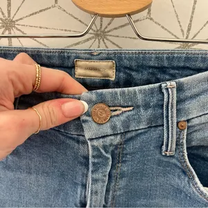 Mother High Waisted Looker Jean Ankle Fray in Thrilling Shots thumbnail 5