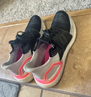 Ultraboosts thumbnail 2