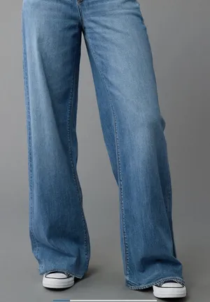 American Eagle Super High Rise Baggy Wide Leg thumbnail 1