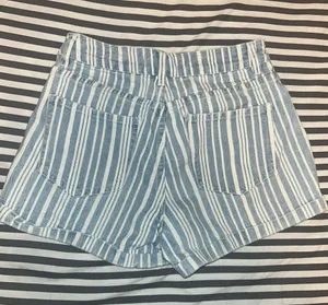 PacSun High-Waisted Mom Shorts thumbnail 3