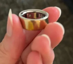 Oura Ring 4 - Gold Size 6 thumbnail 2