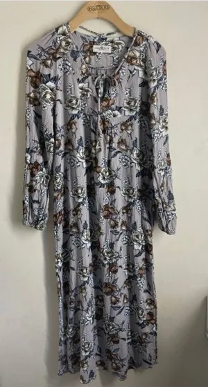Natural Life Amelia Rose Crinkle Floral Midi Dress Size M Grey Brown thumbnail 1