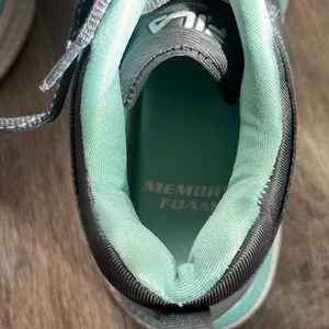 Fila Women's Gray and Teal Running Shoes Size 7 thumbnail 9