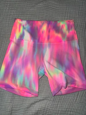 Lululemon psychedelic rainbow wunder under shorts 6” thumbnail 3