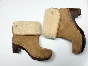 UGG Lynnea S/N 3204 Fold Over Leather Clog Chunky Fur-lined Boots S-602 Sz 9 thumbnail 2