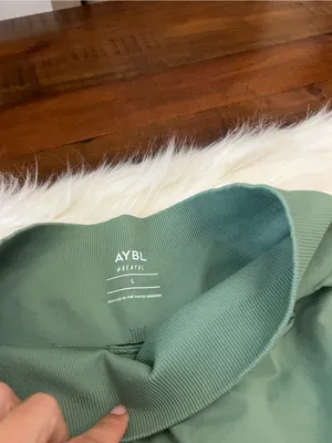 AYBL Scrunch Butt Seamless Biker Shorts Sage Green High Waist Large 3” inseam thumbnail 3