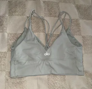 Alo Airlift‎ Intrigue Bra size Small thumbnail 1