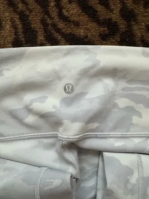 Lululemon Leggings Align 25" White Camo thumbnail 4