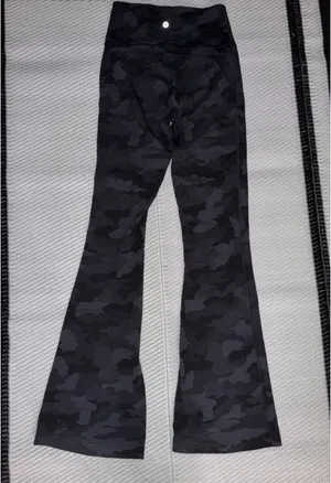 Lululemon Camo Align Leggings 25" thumbnail 4