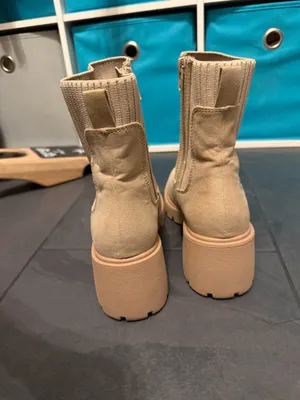 American Eagle Chunky Boots thumbnail 5