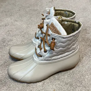 Sperry Women's White and Tan Lace Up Duck Boots Size 7.5 thumbnail 2