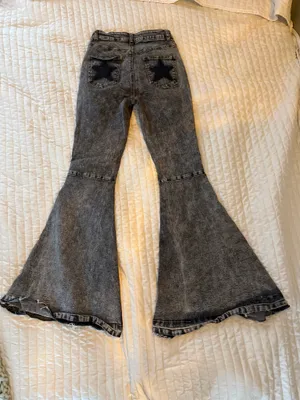 Bellbottom jeans thumbnail 2