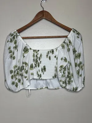 Abercrombie & Fitch X Dede & Emily Ruched Bust Cropped Floral Print Top thumbnail 7