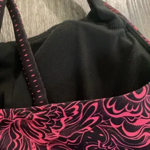 Lululemon sports bra size 4 thumbnail 8